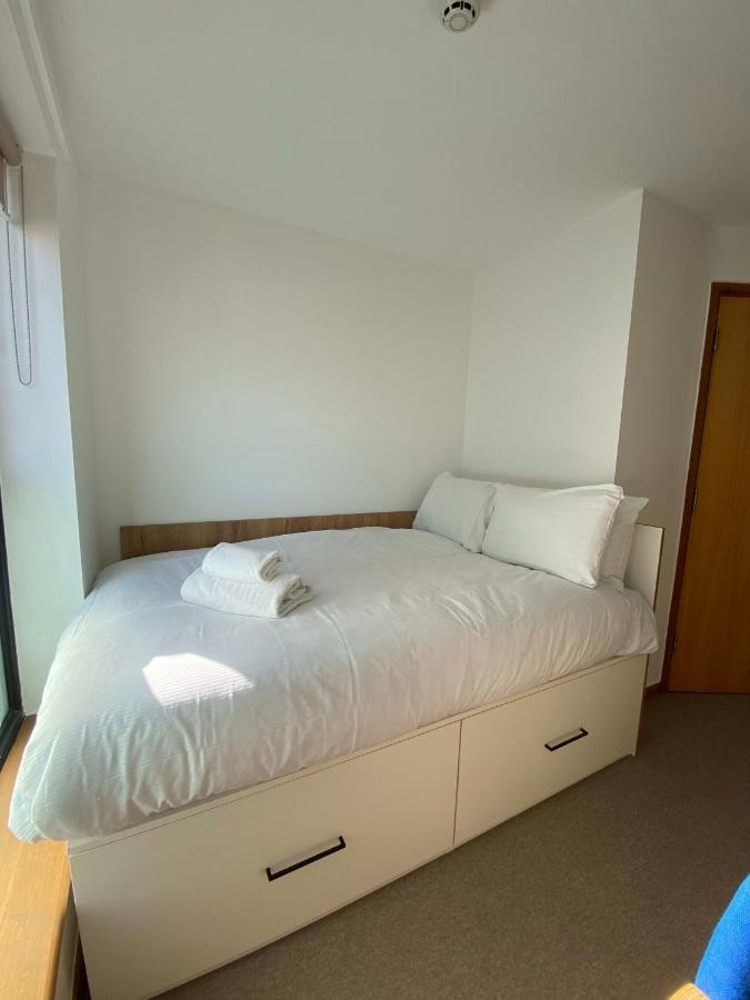 Regency Hall Smart Cheltenham Ensuite Rooms C מראה חיצוני תמונה