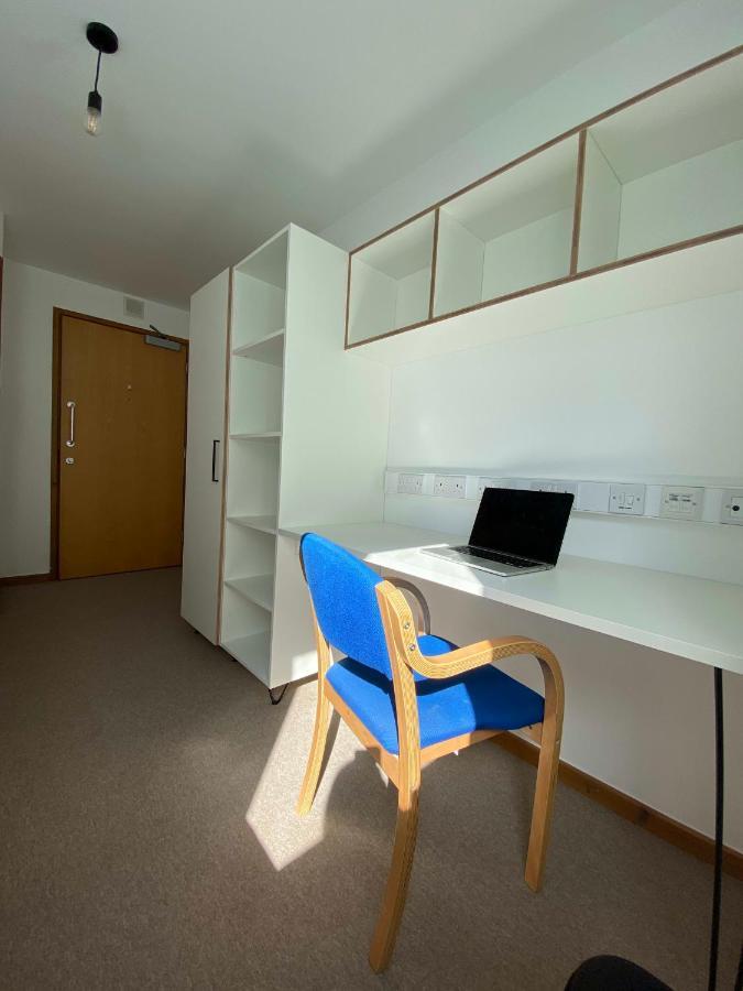 Regency Hall Smart Cheltenham Ensuite Rooms C מראה חיצוני תמונה