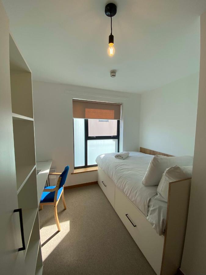 Regency Hall Smart Cheltenham Ensuite Rooms C מראה חיצוני תמונה