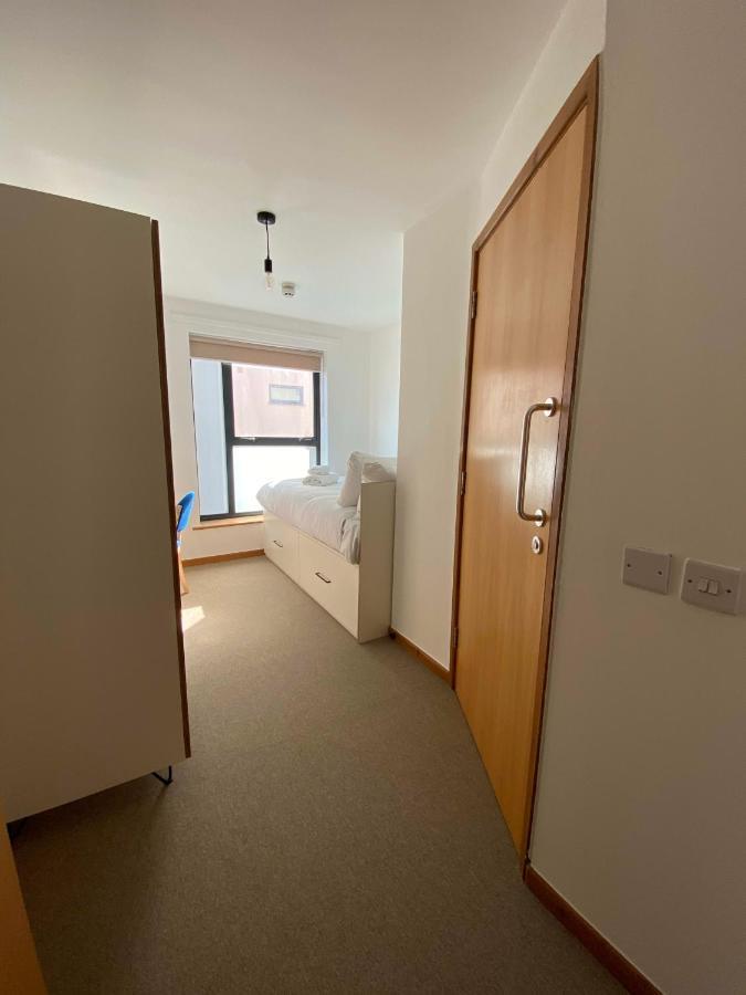Regency Hall Smart Cheltenham Ensuite Rooms C מראה חיצוני תמונה