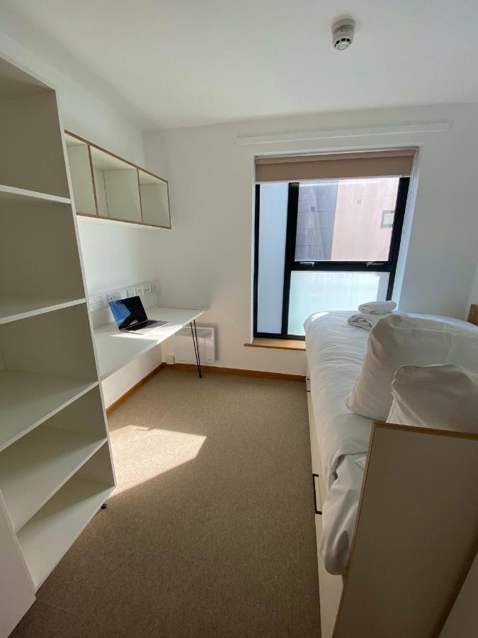 Regency Hall Smart Cheltenham Ensuite Rooms C מראה חיצוני תמונה