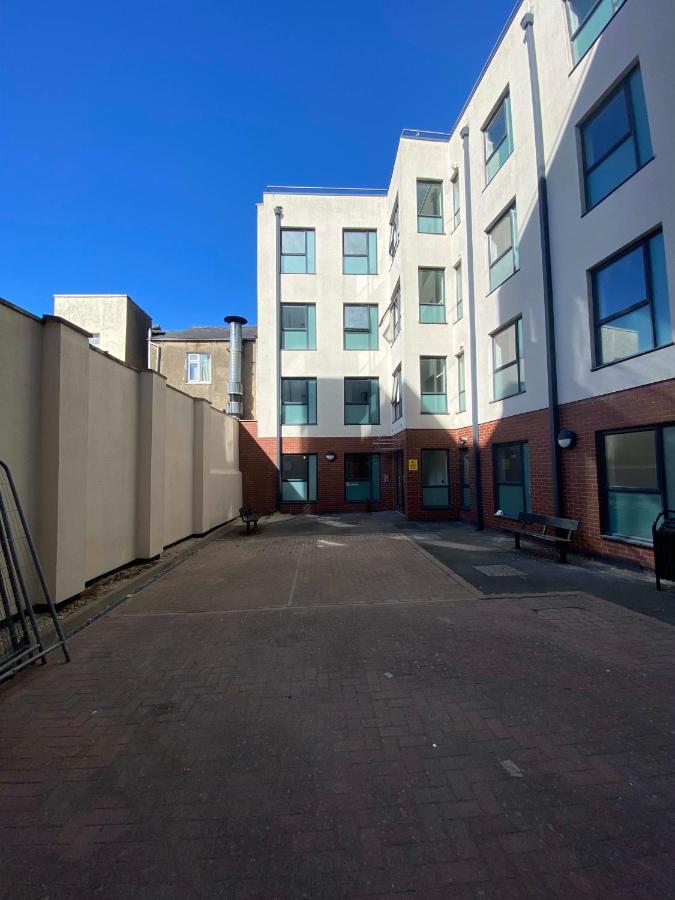 Regency Hall Smart Cheltenham Ensuite Rooms C מראה חיצוני תמונה
